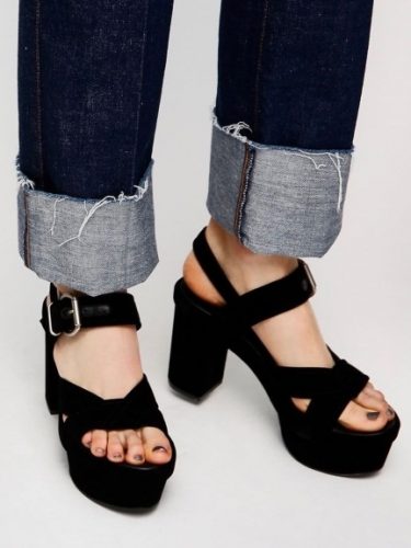 MOUSSY ベロアクロスサンダル